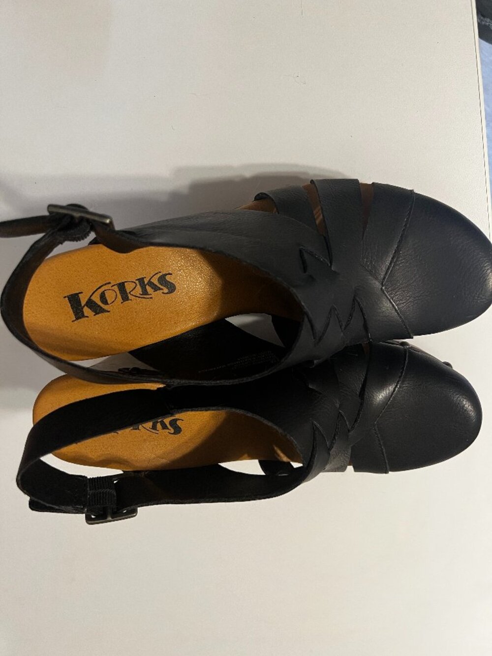 Korks casual dress shoes